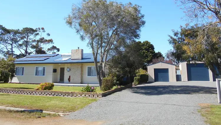 56 Edward Street, Cranbrook WA 6321