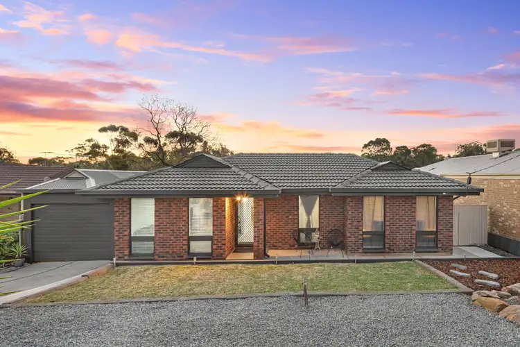 9 Alexander Crescent, Hackham SA 5163