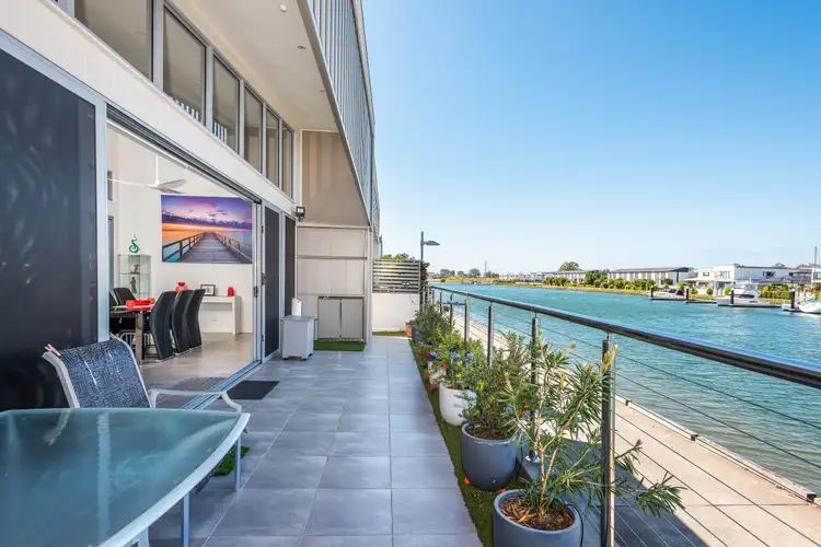 84/11 Grant Avenue, Hope Island QLD 4212