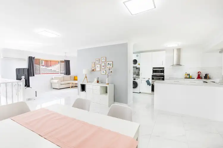 3/10 Mawson Place, Forest Lake QLD 4078
