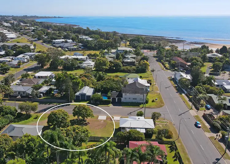 19b Beach Road, Pialba QLD 4655