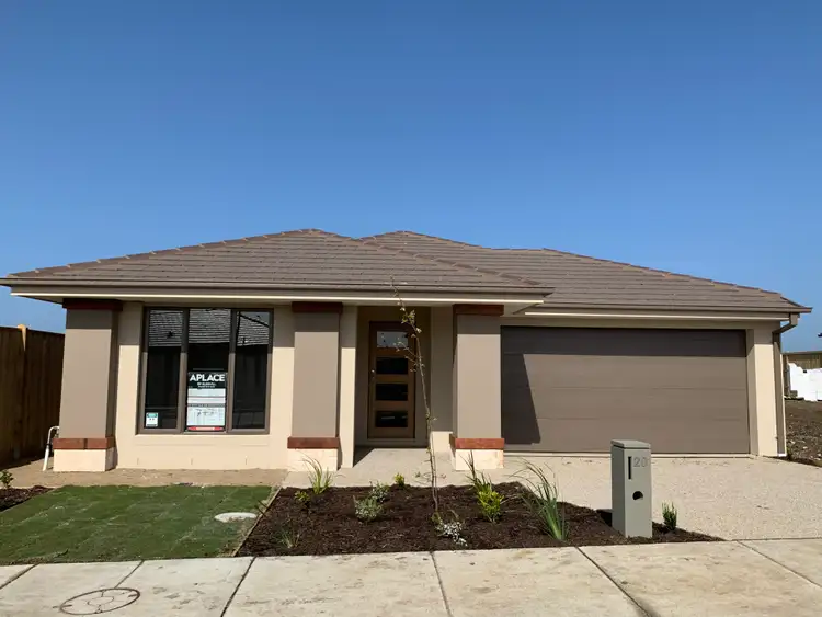 20 Midfield Way, Clyde VIC 3978