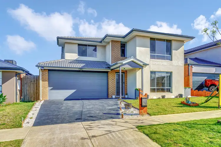 84 Castillo Ave, Clyde North VIC 3978