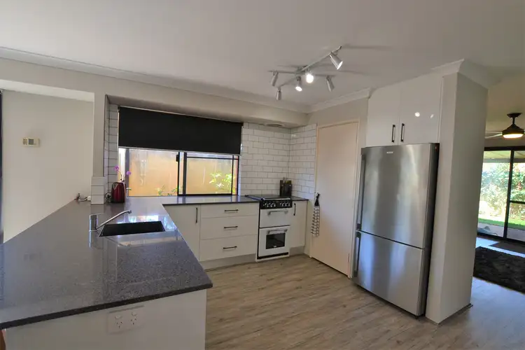 Seventh view of Homely house listing, 2 Siena Lane, Ellenbrook WA 6069