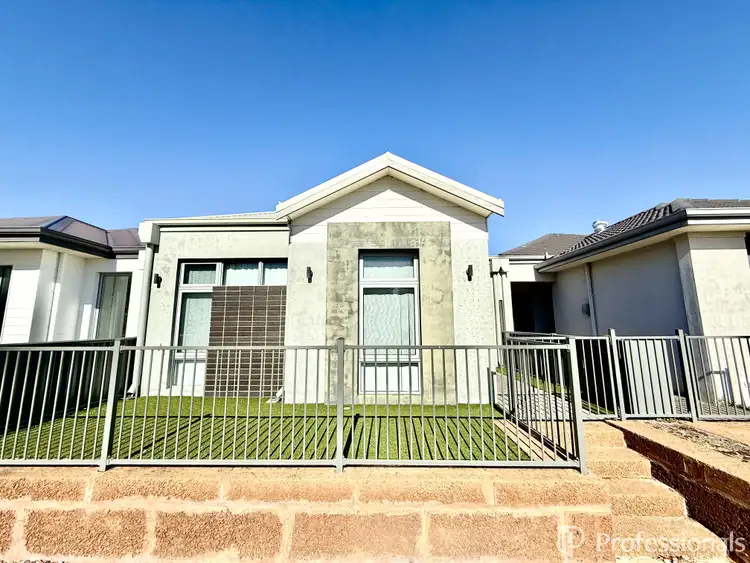 10 Boas Lane, Piara Waters WA 6112