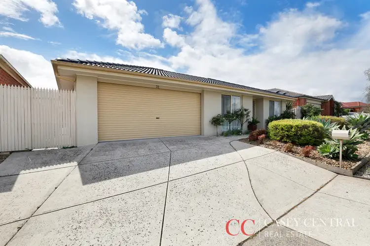 32 Mccartney Drive, Narre Warren South VIC 3805
