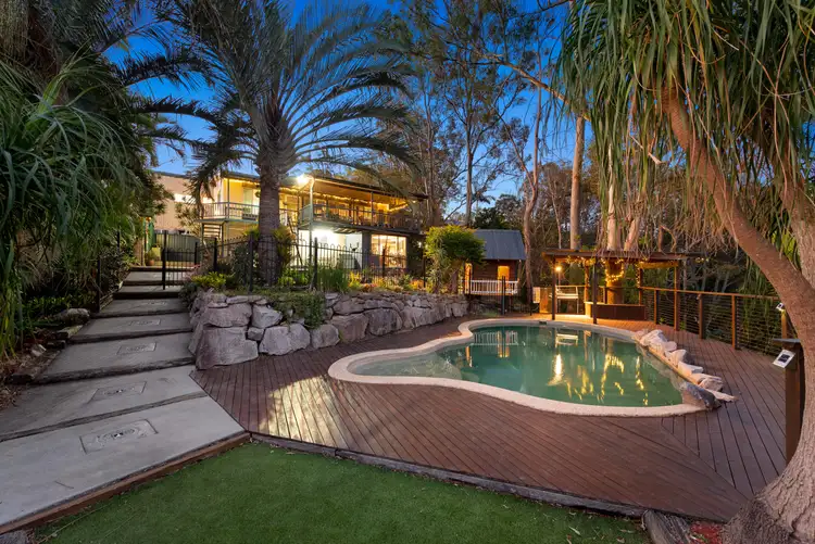 8 Caesar Road, Ferny Hills QLD 4055