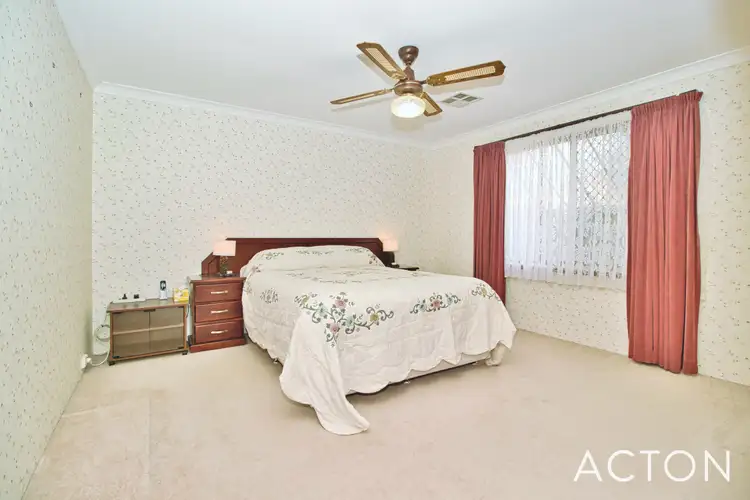 Second view of Homely house listing, 15 Jindarra Close, Cooloongup WA 6168