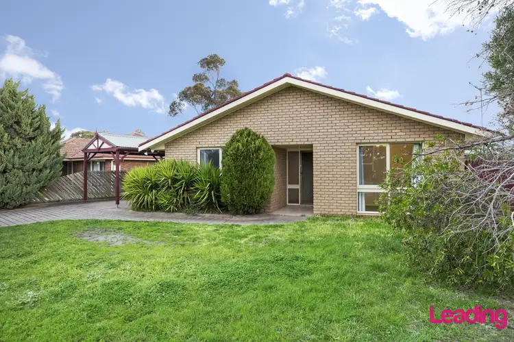 Second view of Homely house listing, 2 Gleneagles Drive, Sunbury VIC 3429