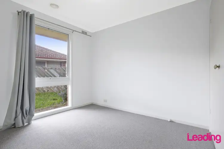 Fifth view of Homely house listing, 2 Gleneagles Drive, Sunbury VIC 3429