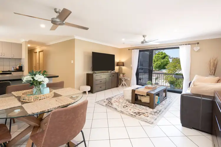 Main view of Homely unit listing, 5/4 Milton Avenue, Paradise Point QLD 4216