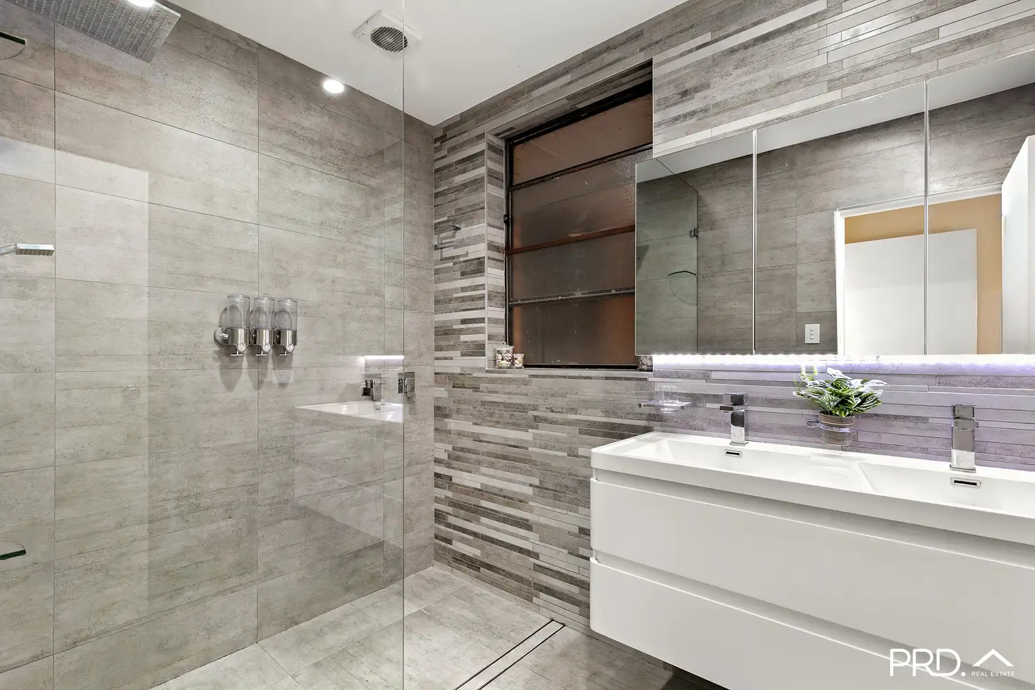 Main view of Homely unit listing, 10/25-27 Gannon Avenue, Dolls Point NSW 2219