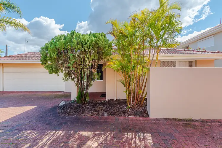 2/37 Robert Street, Como WA 6152
