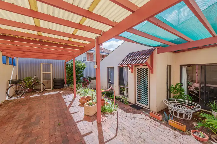3/62 Park Street, Como WA 6152