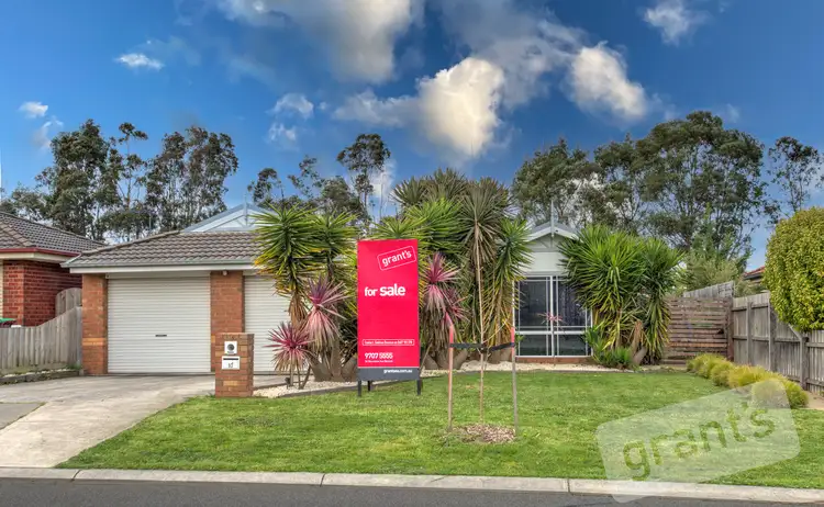 10 Hartsmere Drive, Berwick VIC 3806