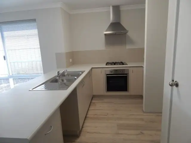 Sixth view of Homely house listing, 7 Teneriffe Rise, Halls Head WA 6210