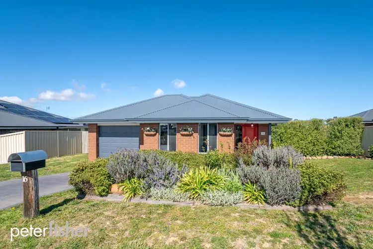 16 Turquoise Way, Orange NSW 2800