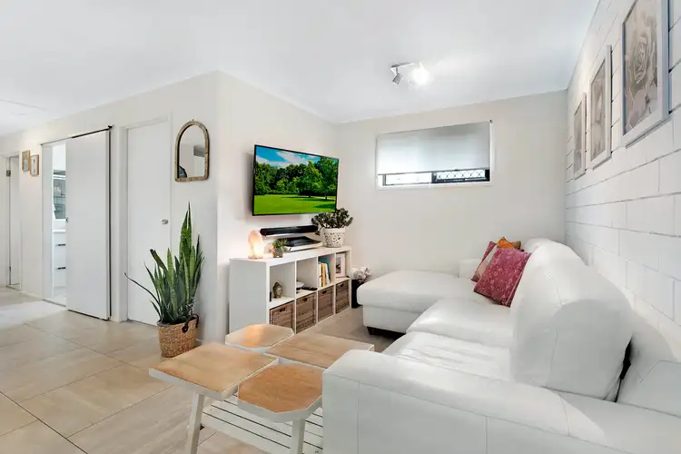 Fifth view of Homely semi-detached listing, 1/16 Second Avenue, Palm Beach QLD 4221