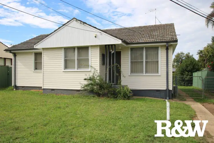 35 Feramin Avenue, Whalan NSW 2770