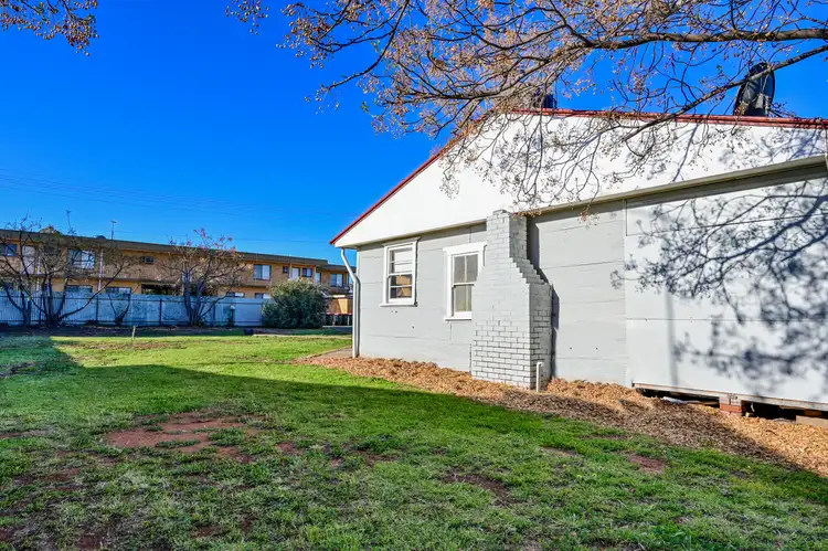 Fifth view of Homely house listing, 10 Wakaden Lane, Griffith NSW 2680