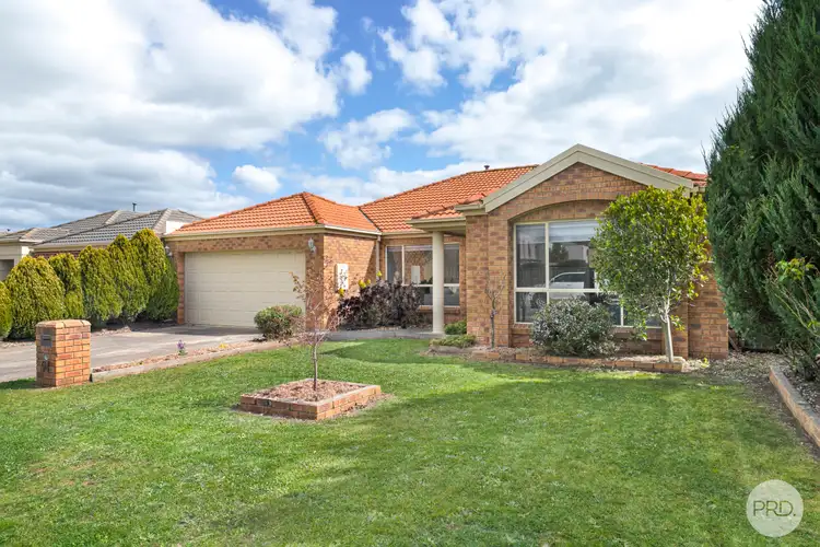 94 Stirling Drive, Lake Gardens VIC 3355