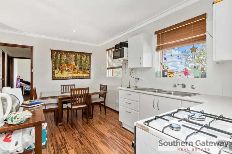 Fifth view of Homely house listing, 10 Jecks Place, Orelia WA 6167