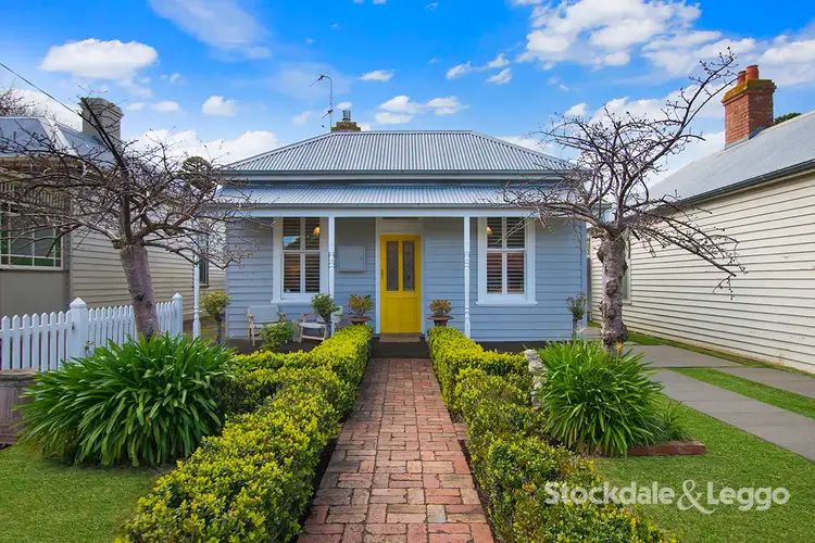 17 Wishart Street, Port Fairy VIC 3284