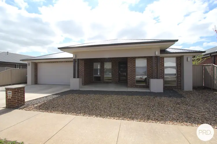 37 Canopy Avenue, Alfredton VIC 3350