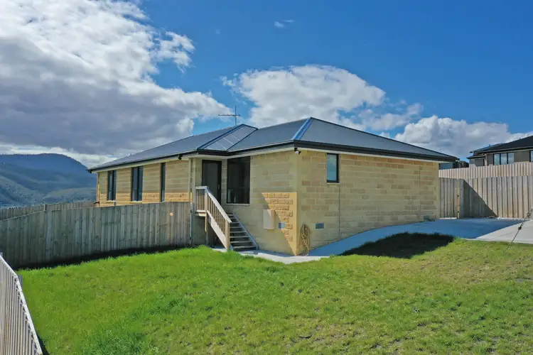 13 Poulters Road, New Norfolk TAS 7140