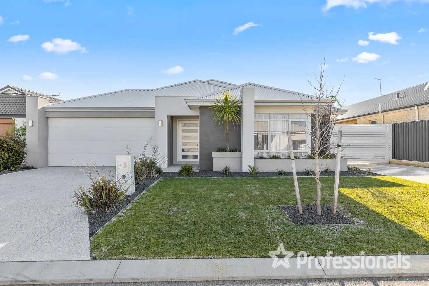 Main view of Homely house listing, 5 Wychall Way, Aveley WA 6069