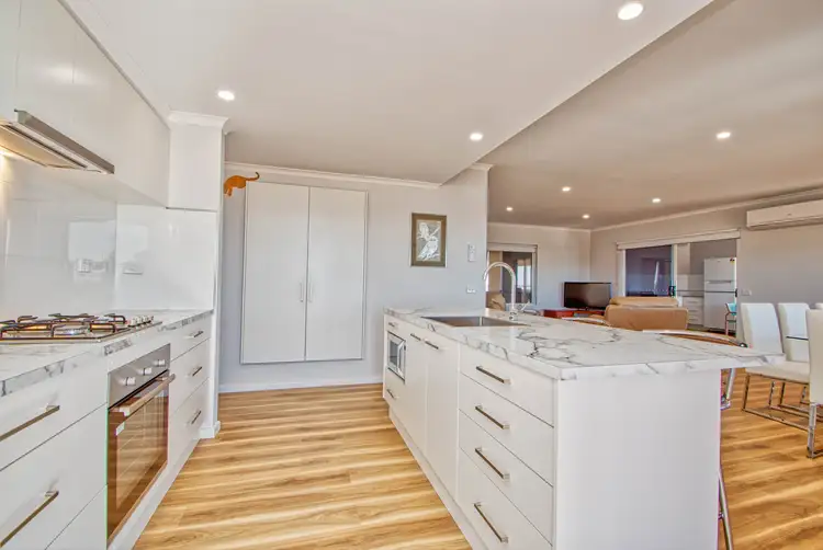 4 Wharff Street, Streaky Bay SA 5680