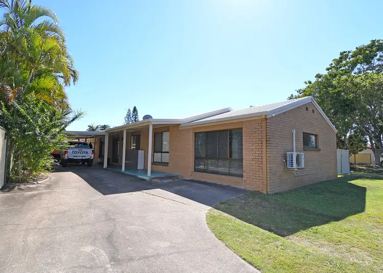 170 Truro Sreet, Urangan QLD 4655