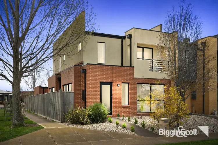 55 Swamphen Drive, Williams Landing VIC 3027