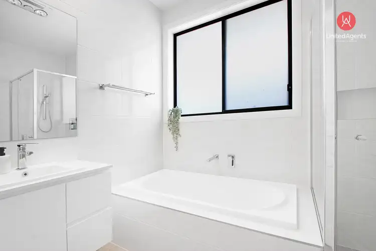 Sixth view of Homely house listing, 139 Rosedale Circuit, Carnes Hill NSW 2171