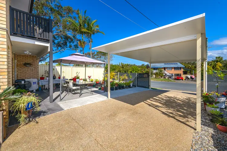 1/221 Government Road, Labrador QLD 4215