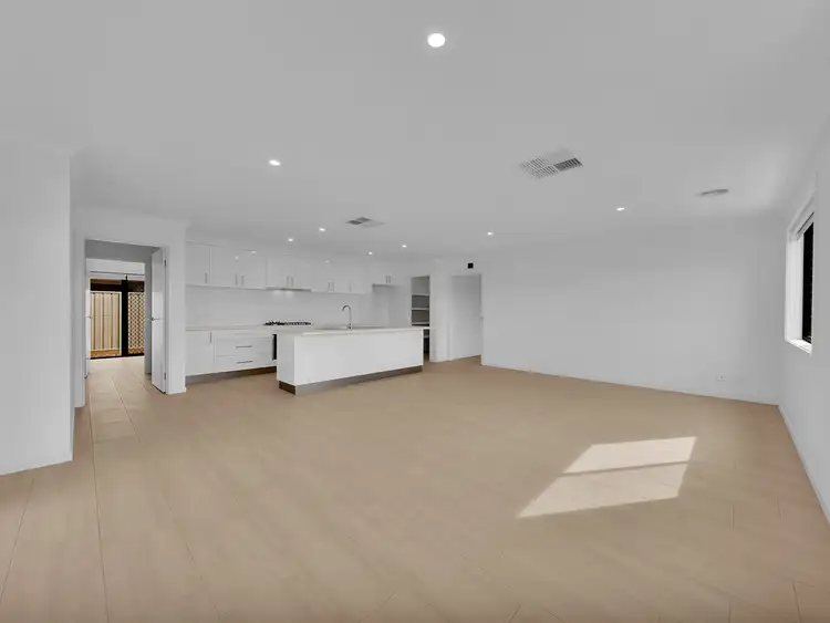 Fifth view of Homely house listing, 20 Isdell Place, Wodonga VIC 3690
