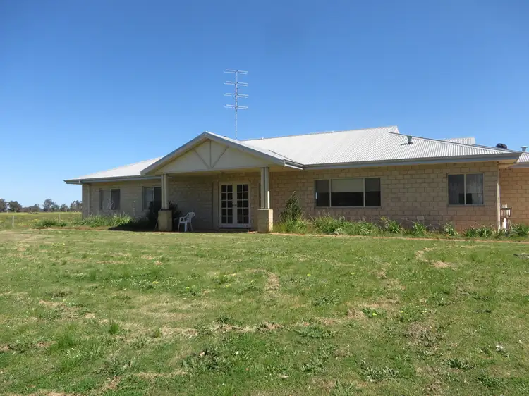 702 Mayfield Road, Waroona WA 6215