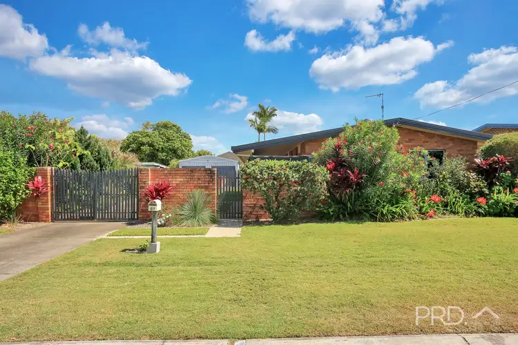 61 Limpus Street, Urangan QLD 4655
