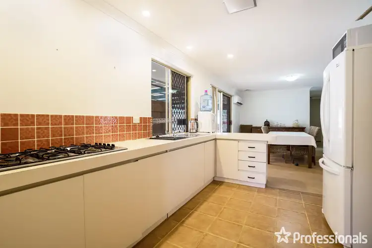 Sixth view of Homely house listing, 1 Spyglass Court, Safety Bay WA 6169
