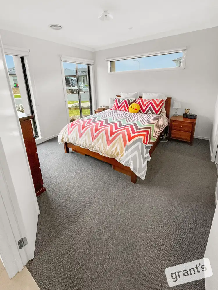 Second view of Homely house listing, 31 Vermillion Drive, Clyde North VIC 3978