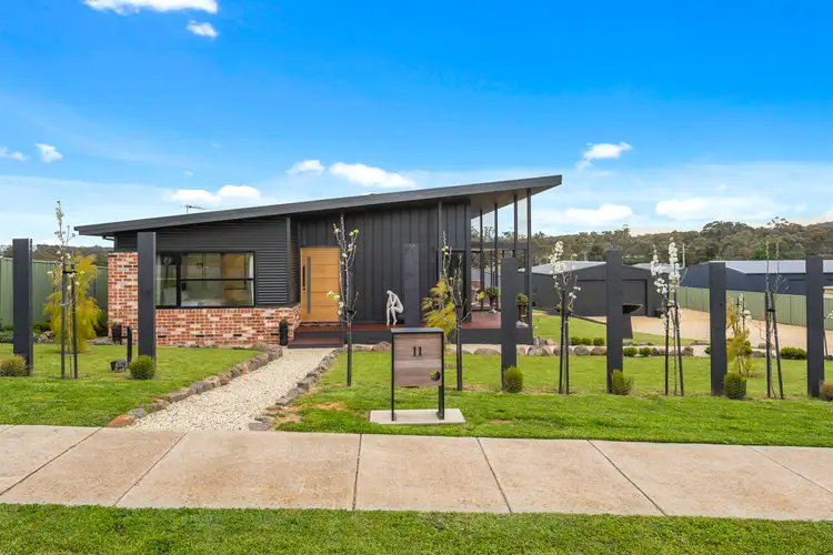 11 Captain Day Road, Campbells Creek VIC 3451