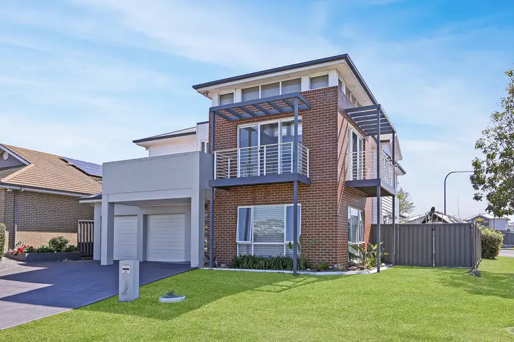 2 Riverside Crescent, Haywards Bay NSW 2530
