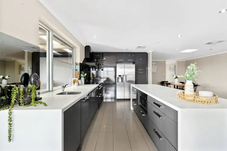 Third view of Homely house listing, 10 Valley Court, Sheidow Park SA 5158