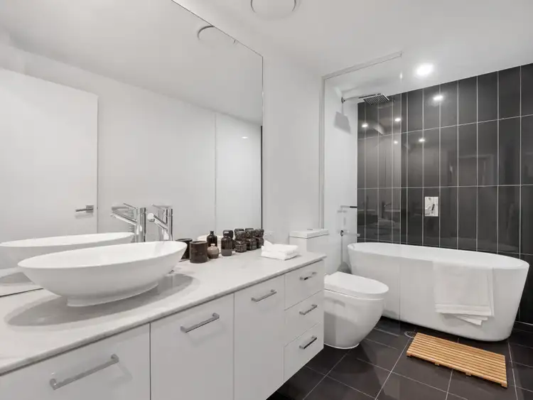 Sixth view of Homely apartment listing, 1408/5 Harbour Side Court, Biggera Waters QLD 4216