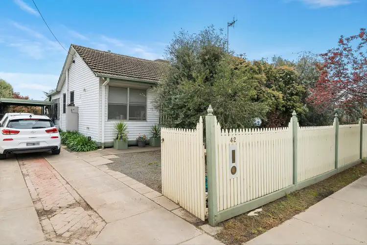 42 Samaria Road, Benalla VIC 3672