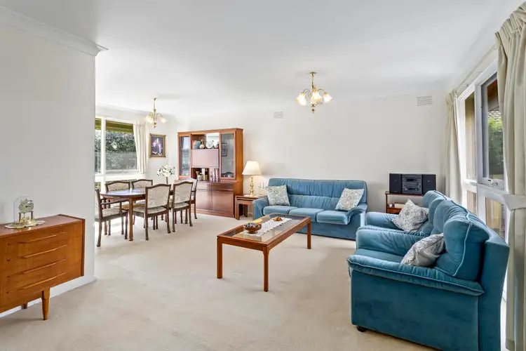 Second view of Homely house listing, 6 Cavill Court, Vermont South VIC 3133