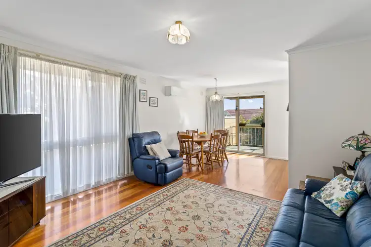 Third view of Homely house listing, 6 Cavill Court, Vermont South VIC 3133