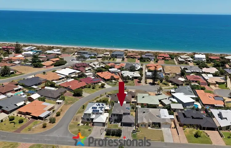 7 Hamilton Way, Silver Sands WA 6210