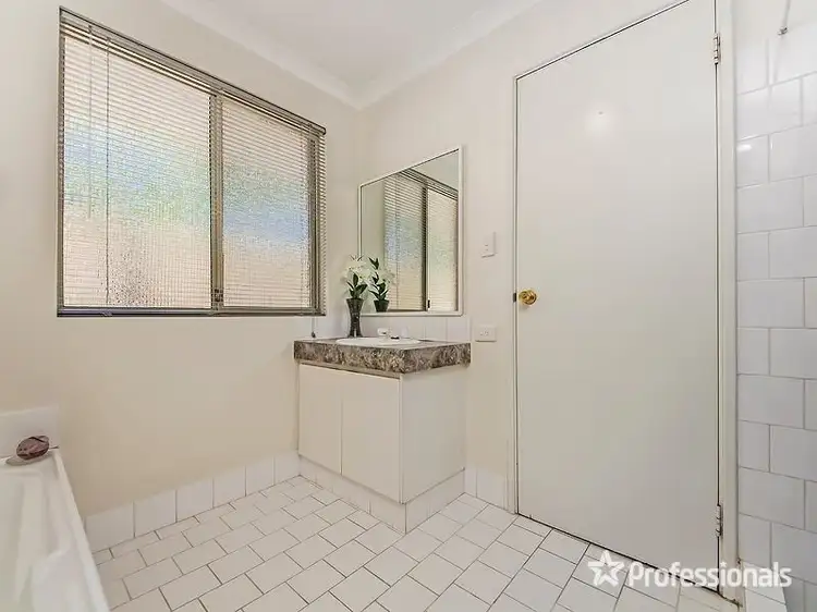 Fifth view of Homely villa listing, 8/25 Penang Loop, Warnbro WA 6169