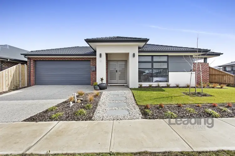 2 Fragrant Street, Sunbury VIC 3429